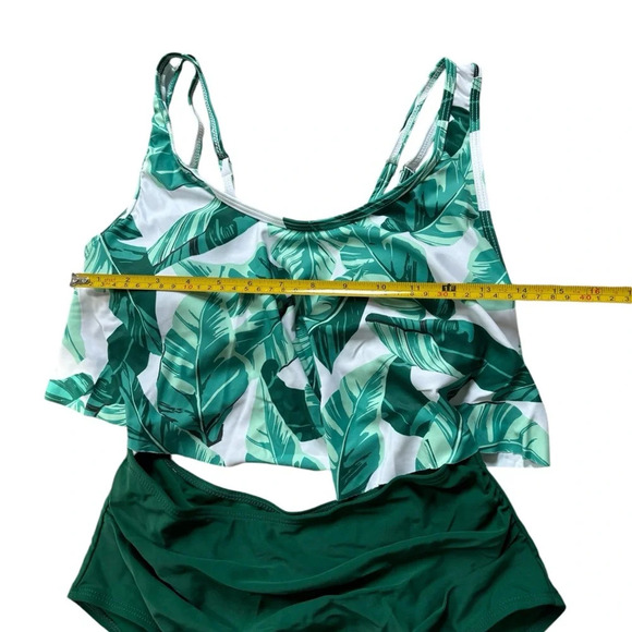 New Green Floral Ruffle Bikini Size Medium - Picture 3 of 9
